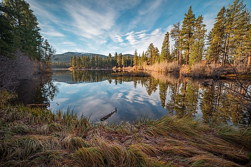 Morning hike along Manzanita Lake | Lassen Volcanic National Park, California, USA.
