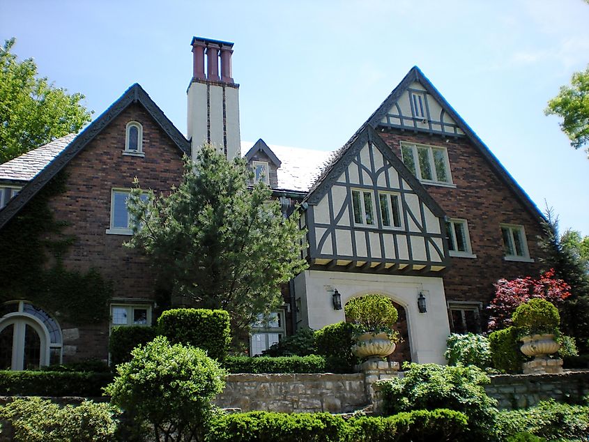 Typical house in Mission Hills, Kansas.