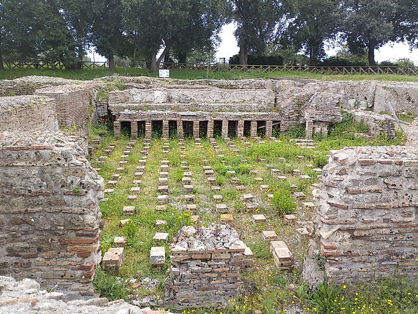 Hypocaust of baths in Minturnae. Awinkler3, CC0, via Wikimedia Commons