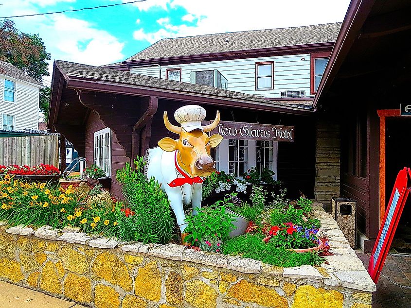 The New Glarus Hotel.