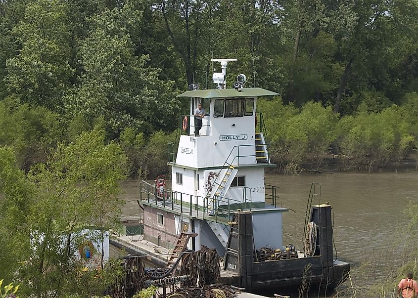 The Holly J. near the Mississippi River in Ste. Genevieve, Missouri.
