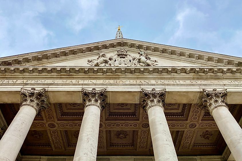 American visitors will recognize St. Martin-in-the-Fields influences. Image credit: Bryan Dearsley