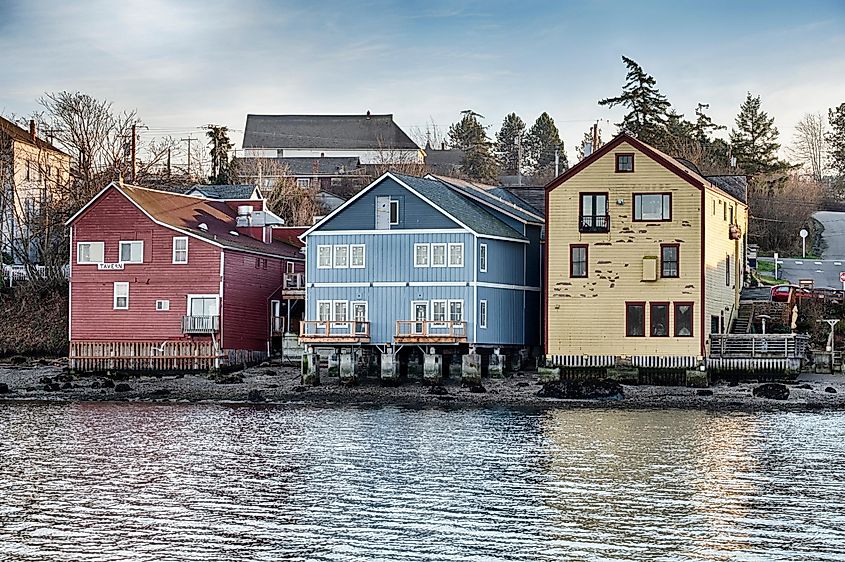 homes by the water in Coupeville, Washington