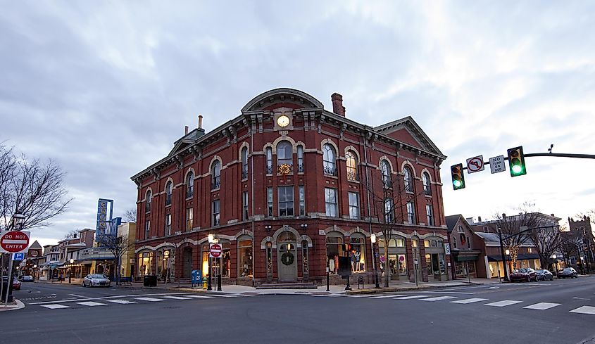 Doylestown, Bucks County, Pa. USA, Jan. 1, 2017: intersection of the center of Doylestown located in Bucks County, Pennsylvania, Fernando Garcia Esteban / Shutterstock.com