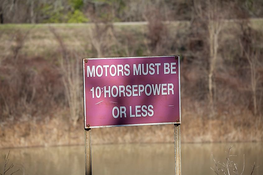 Sign at the Catahoula National Wildlife Refuge saying that motors must be 10 horsepower or less