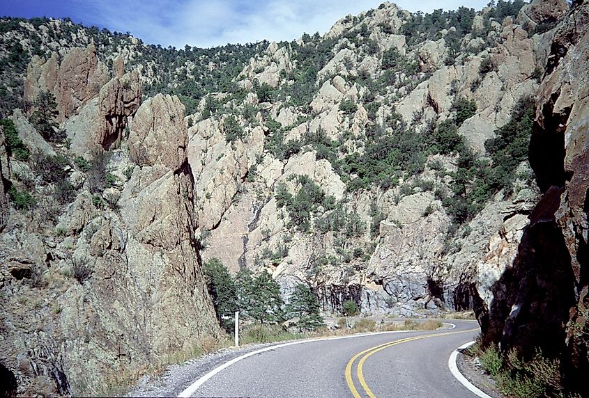 Geronimo Trail Scenic Byway, Devil's Backbone geologic area 