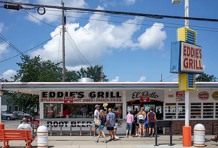Exterior of Eddie's Grill in Geneva On The Lake, Ohio.
