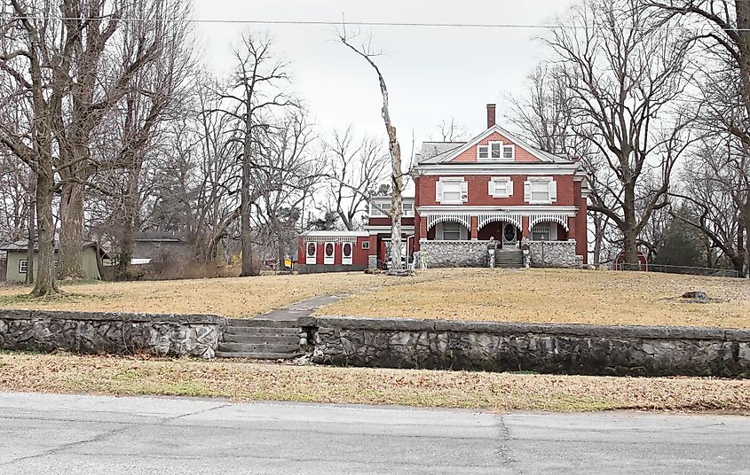 A historical brick house in Neosho, Missouri. Editorial credit: Sabrina Janelle Gordon / Shutterstock.com