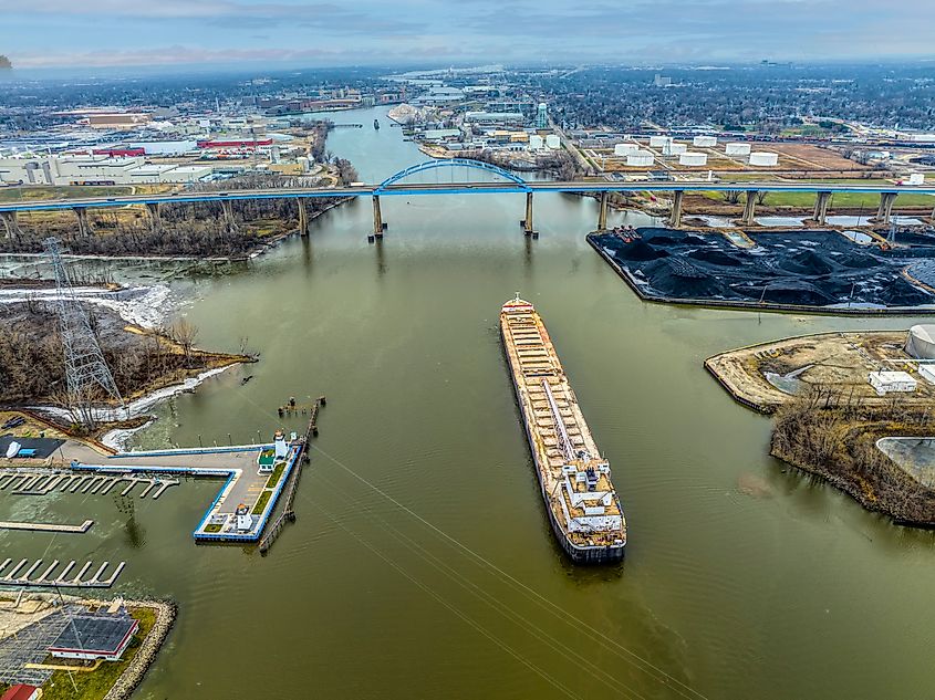 A ship arrives in the Great Lakes port of Green Bay on the Bay of Green Bay on Lake Michigan
