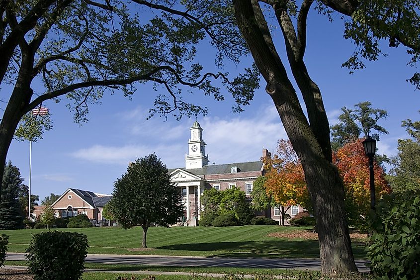 Exterior of Memorial Building or Village Hall in Hinsdale Illinois