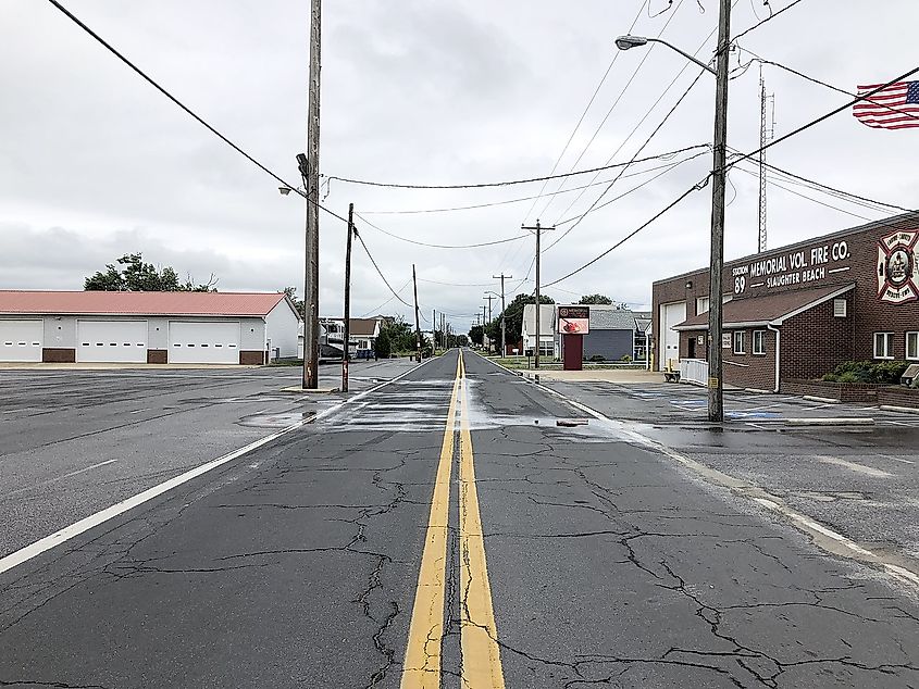 View northwest along Bay Avenue at Slaughter Beach Road in Slaughter Beach, Sussex County, Delaware