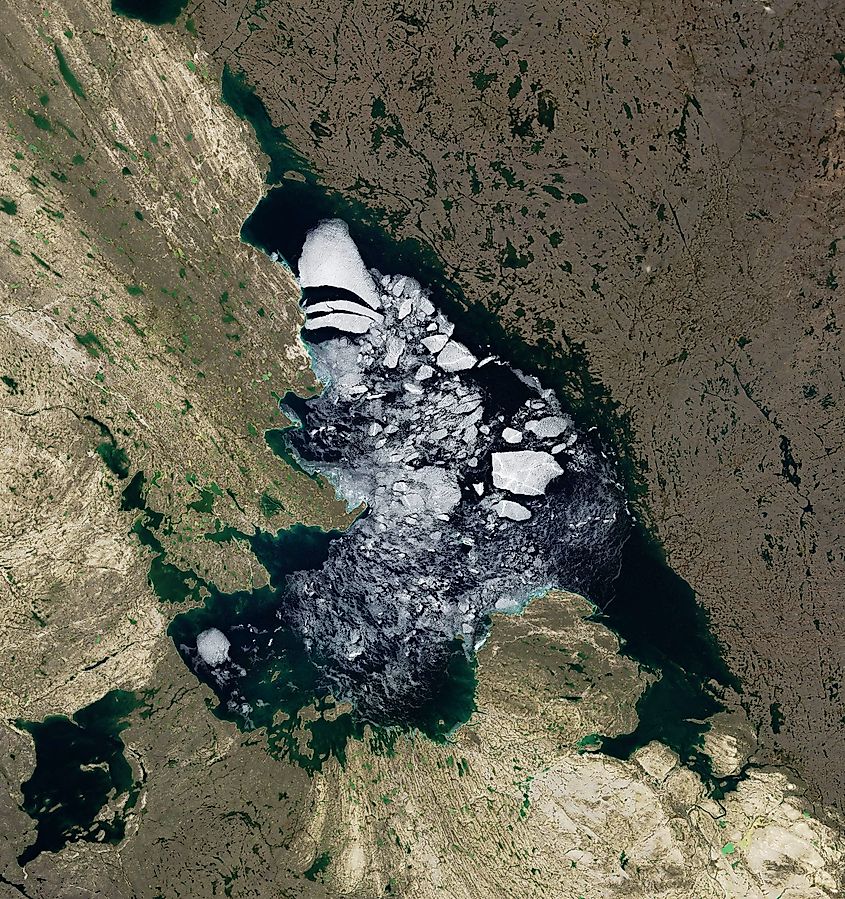 Amadjuak Lake, Canada