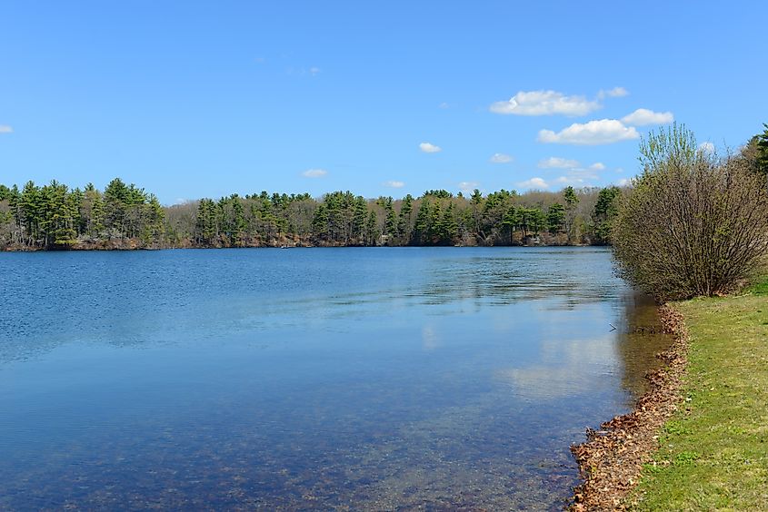 Lake Chaubunagungamaug aka Webster Lake in spring in town of Webster, Massachusetts MA, USA. The original name Lake Chargoggagoggmanchauggagoggchaubunagungamaugg is the longest name in US