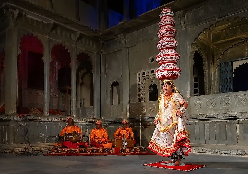 Udaipur folk dancing