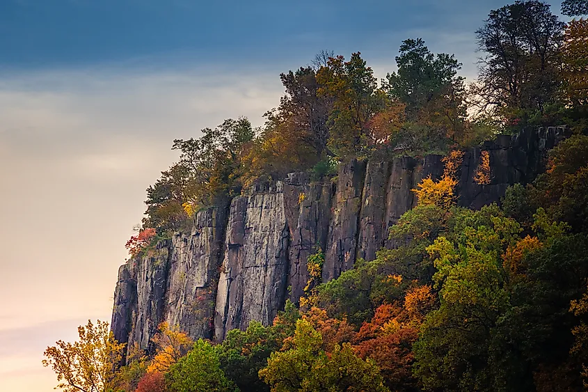 A cliff in the Palisades Interstate Park in New Jersey in autumn.