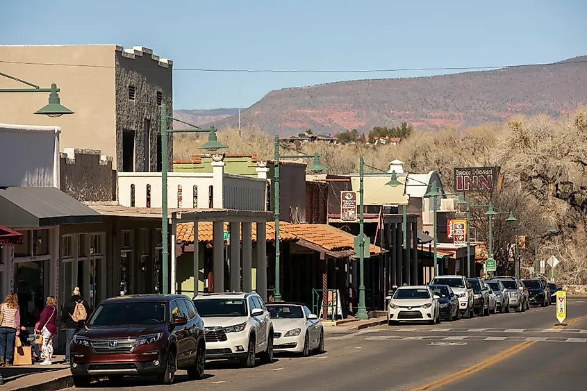 Afternoon traffic flows through Main Street in the historic downtown quarter, via Matt Gush / Shutterstock.com