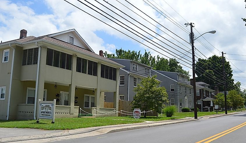 Buildings on the eastern side of Race Street (Kentucky Route 90) just south of the Cherry Street intersection in Glasgow, Kentucky, United States. 