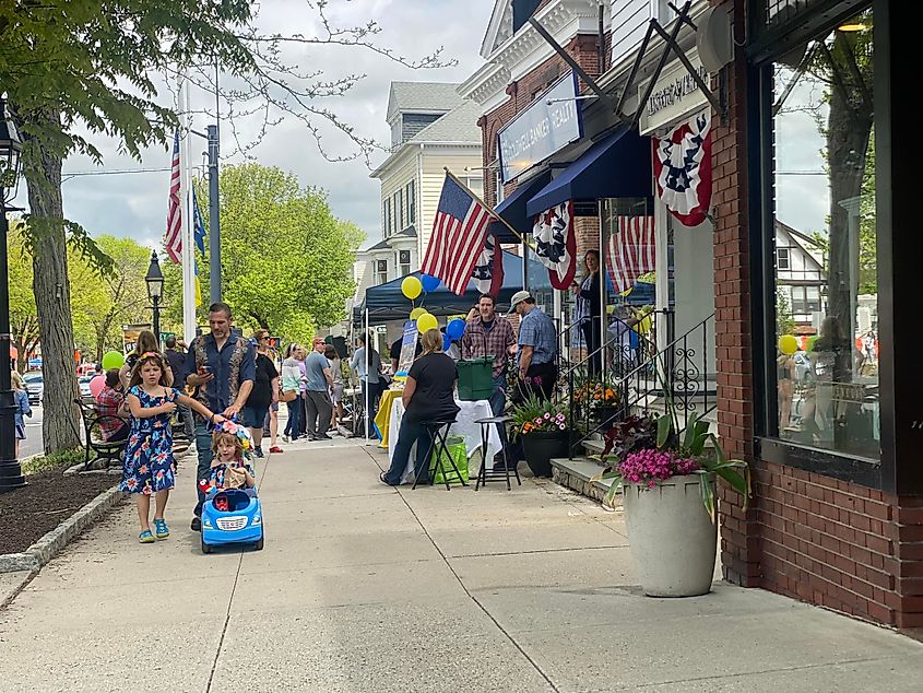People in Downtown Ridgefield, Connecticut. Editorial credit: Downtown Ridgefield | Ridgefield CT via Facebook