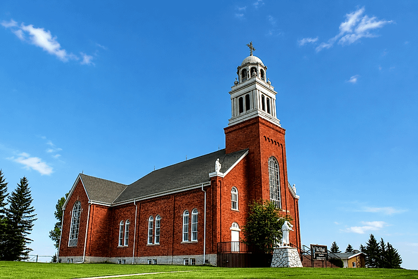 St. Vital Roman Catholic Church in Beaumont, Alberta. Image credit: WinterE229 WinterforceMedia via Wikimedia Commons.
