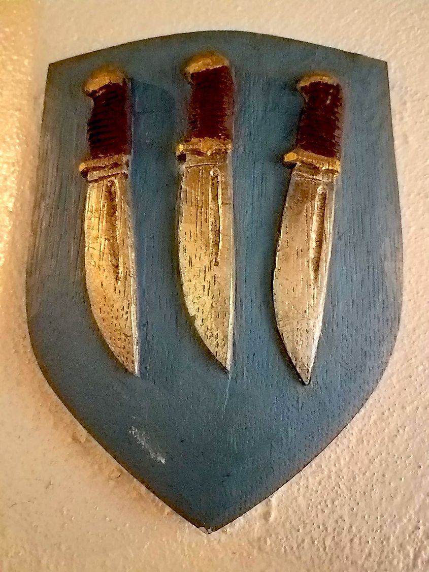 Shield showing three flaying knives, symbol of St. Bartholomew
