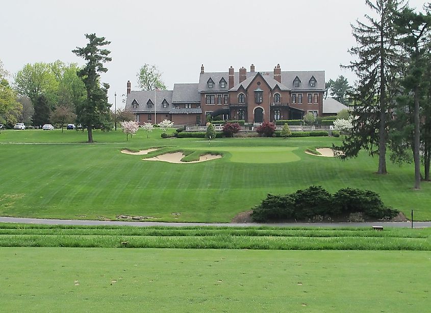 Hurtsbourne Country Club (Credit: Betsy Gladish via Flickr)