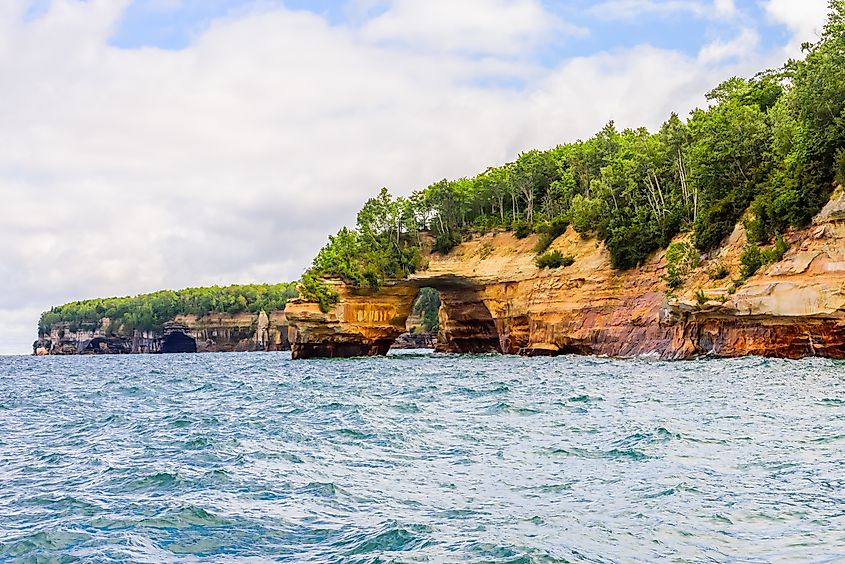 Rocks National Lakeshore on the south shore of Lake Superior, Michigan. Credit: achinthamb/Shutterstock.com