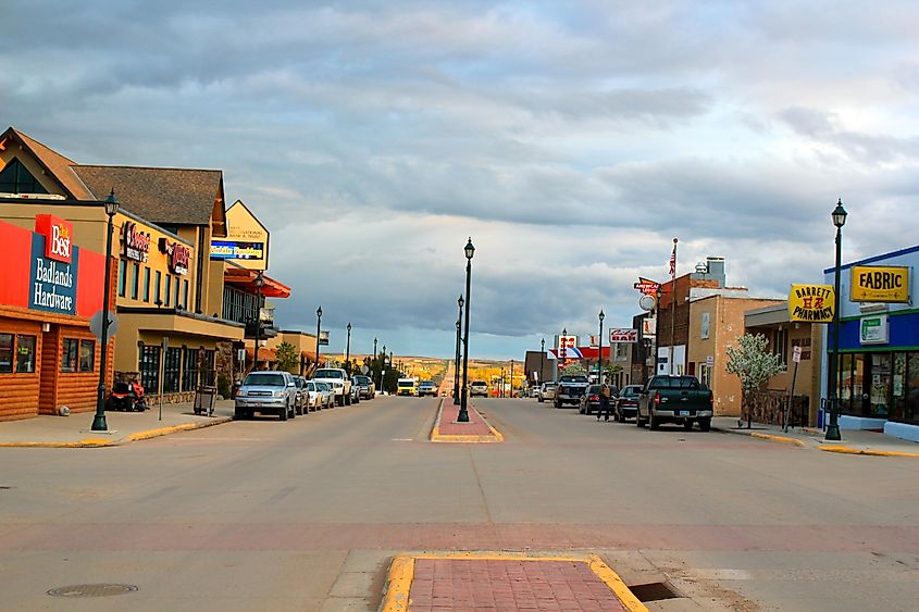 Looking south down Main Street at the intersection of 2nd Ave in Watford City.