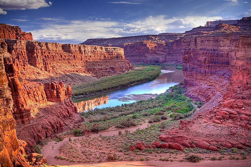 The Colorado River running through the canyon in the Canyon Lands National Park, Utah.
