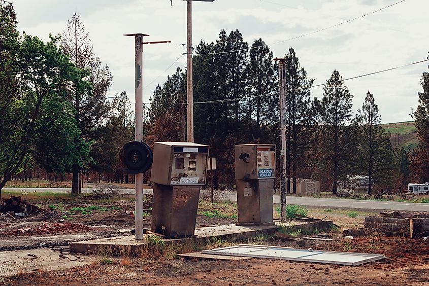 Gas station in Malden, WA after the fire in 2020