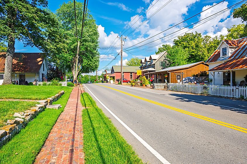 The picturesque main street in Leiper's Fork, Tennessee