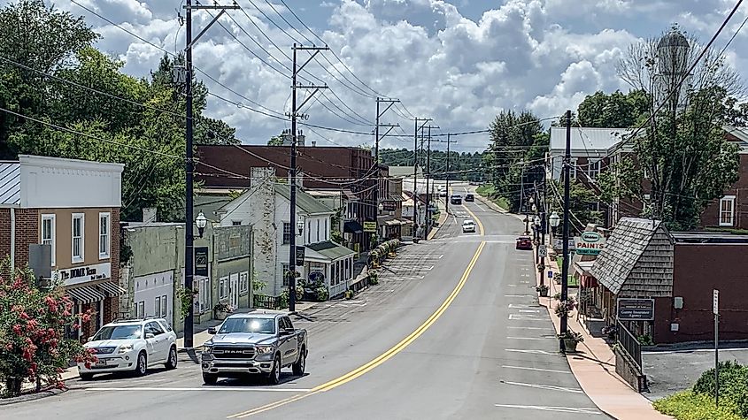 Gay Street in downtown Dandridge, Tennessee.