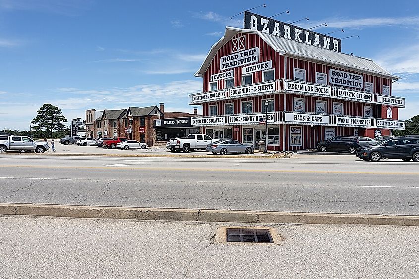 Ozarkland, Camdenton