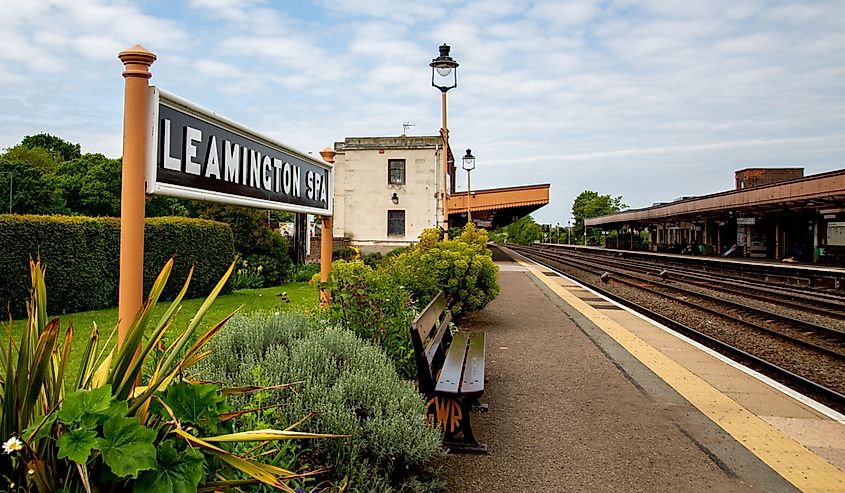 Leamington Spa railway station serves the town of Royal Leamington Spa, in Warwickshire, England.