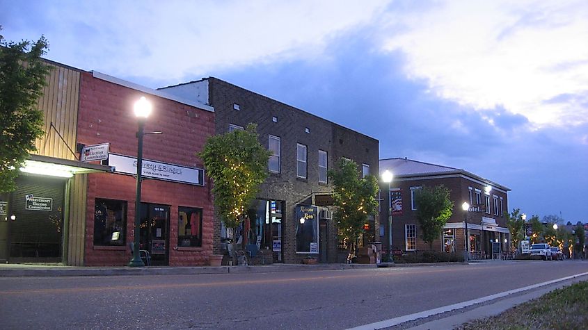 The courthouse square in Linden, Tennessee.