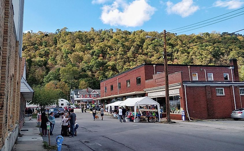 Street view in Berkeley Springs, West Virginia