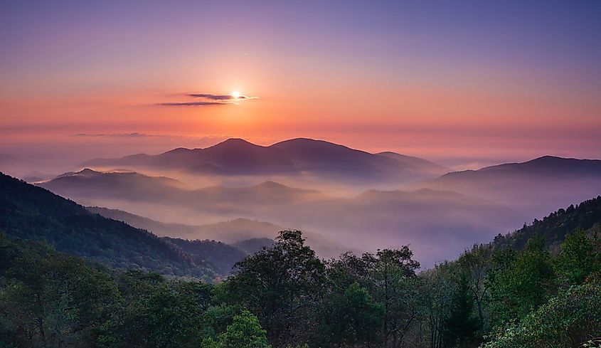 Sunrise view from Blue Ridge Parkway, North Carolina.