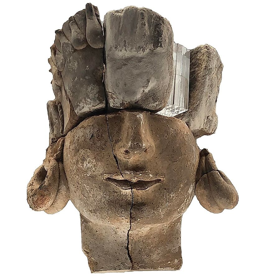 Sculpture found at the site of Turuñuelo, featuring the earrings characteristic of a Tartessian goldsmith's work.