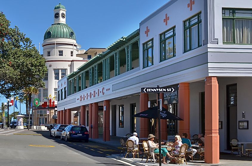 Napier is a popular tourist city with a unique 1930s Art Deco architecture, built after the city was razed in the 1931 Hawke's Bay earthquake.