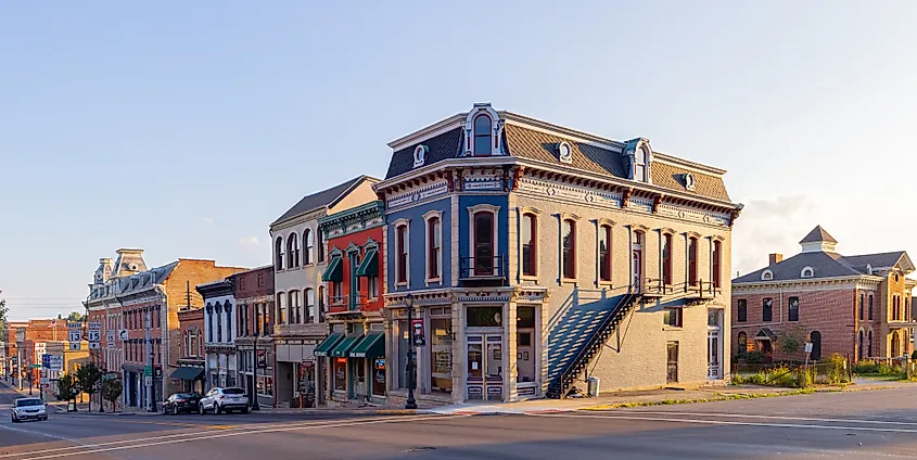 The business district on Wabash Street.