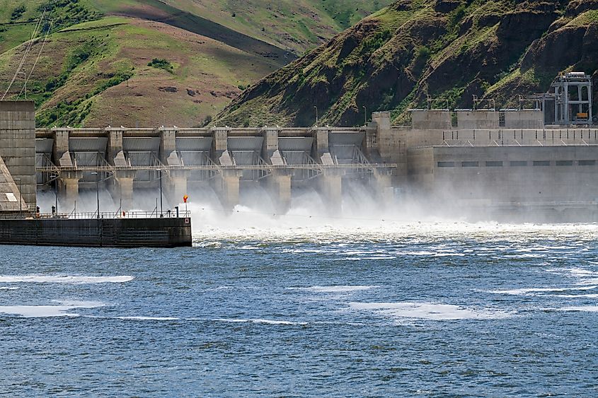 The spillway of the Lower Granite Lake Dam on the Snake River in Washington.