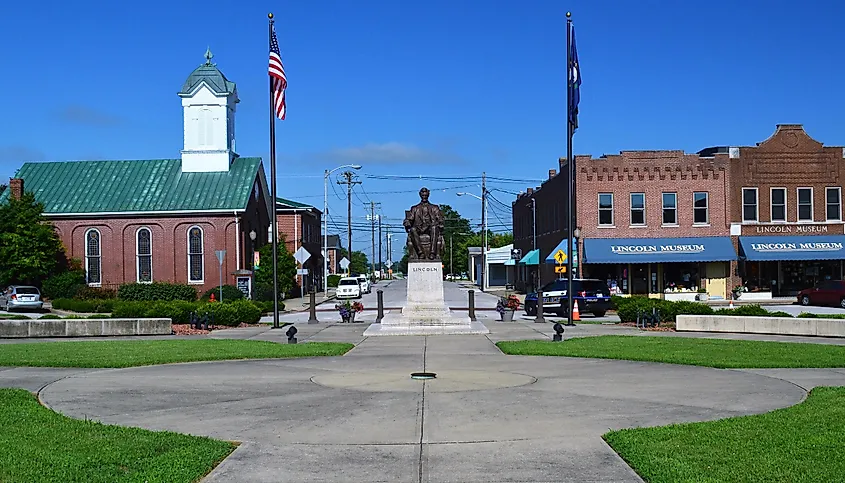 Abraham Lincoln statue in town square of Hodgenville, Kentucky.