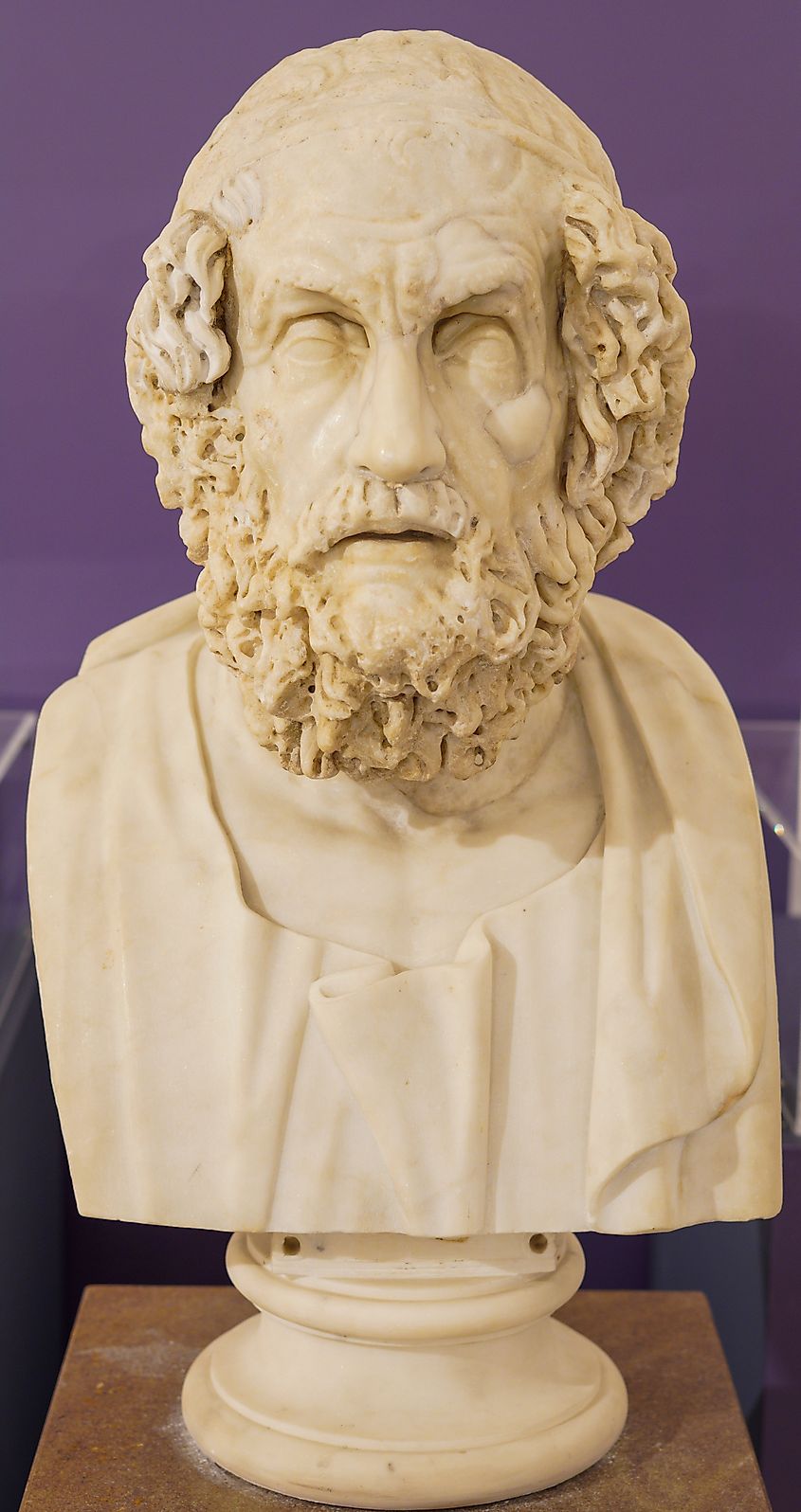 Bust of Homer.