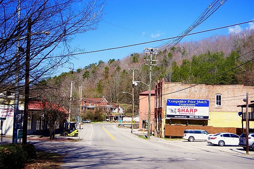 View along Main Street in Oliver Springs, Tennessee