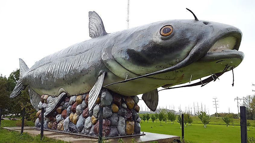 The "Wahpper," a giant statue of a catfish beside the Red River of the North.