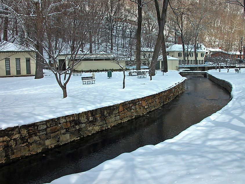 Berkeley Springs State Park, Berkeley Springs, West Virginia