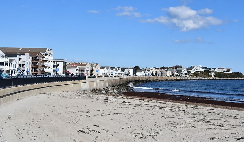 Sandy beaches at Hampton Beach State Park.