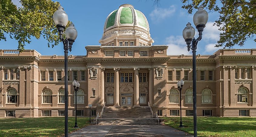 Chaves County Courthouse in Roswell, New Mexico