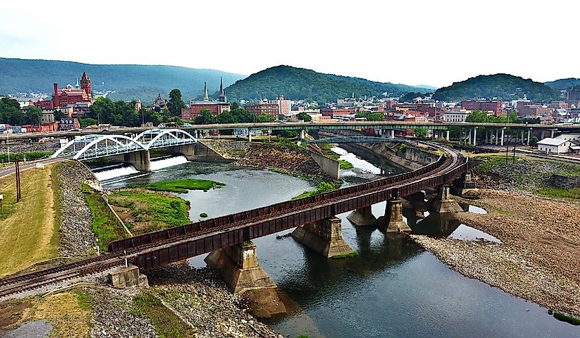Bridges and mountains in the City of Cumberland, Maryland