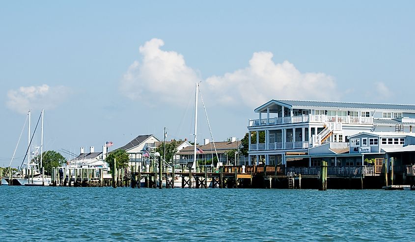 Homes along the water in Beaufort North Carolina
