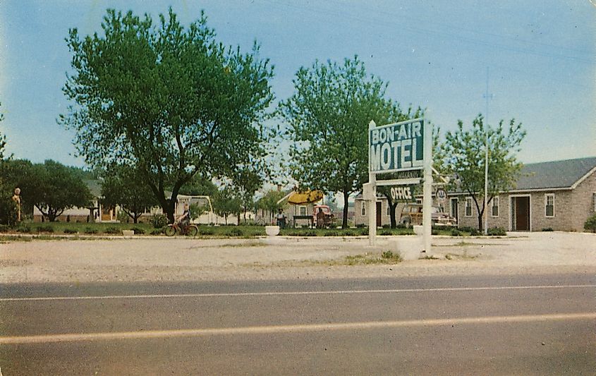 Bon-Air Motel, St. John, Indiana , circa 1955. 
